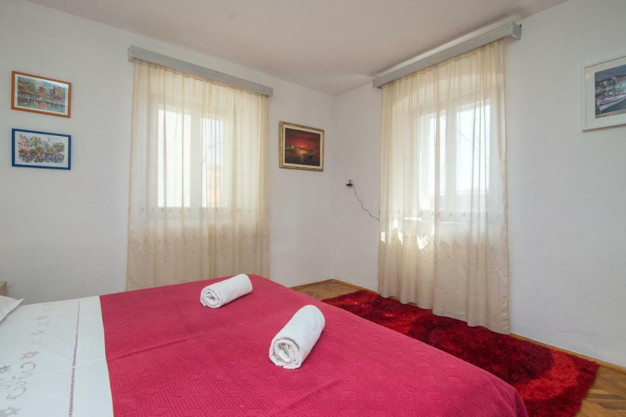 House Lotties Villa Stari Grad  Eksteriør billede